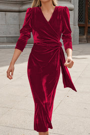 Velvet Elegance: French-Inspired Long-Sleeved Evening Dress